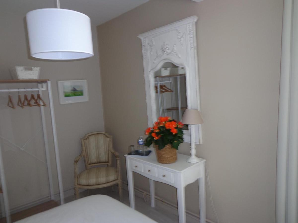Les Fleurs Du Mont Bed & Breakfast Caux Exterior foto
