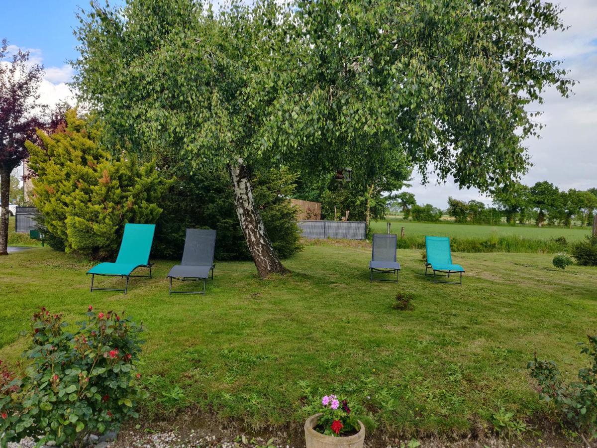 Les Fleurs Du Mont Bed & Breakfast Caux Exterior foto