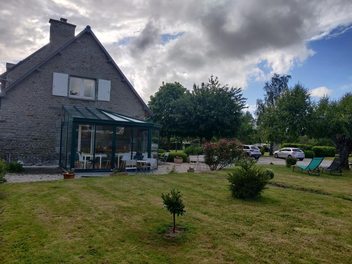 Les Fleurs Du Mont Bed & Breakfast Caux Exterior foto